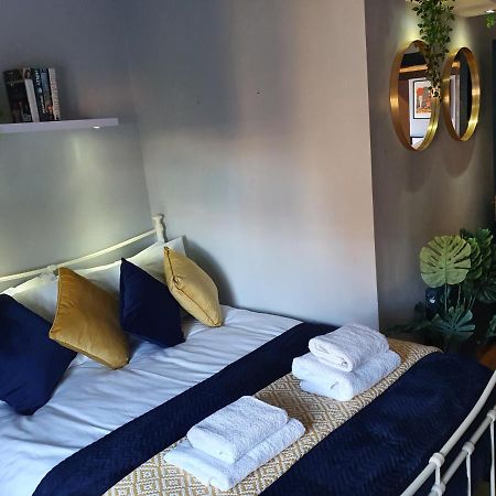 גלאזגו Cosy 3 Bedroom Flat In City Centre מראה חיצוני תמונה